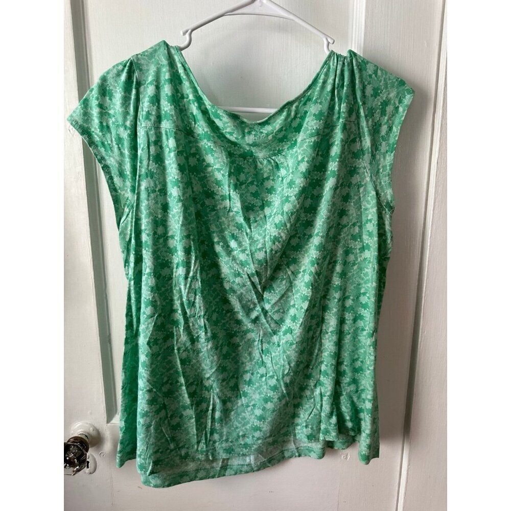 Izod Women’s size x-large green top - Picture 6 of 7
